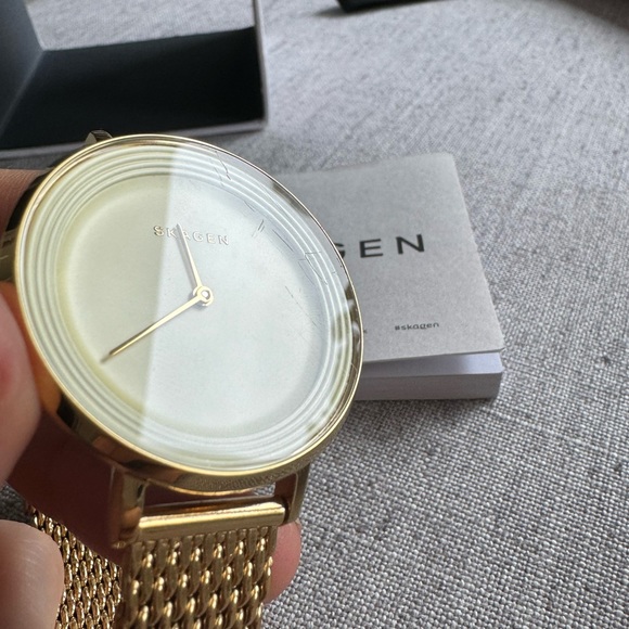 SKAGEN Ladies Ditte Gold-Tone Stainless Steel Mesh Bracelet Watch - Picture 4 of 4